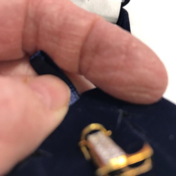 10K Diamond Accent Initial Pendant "L" In Velvet Box By Avon - Picture 10 of 15